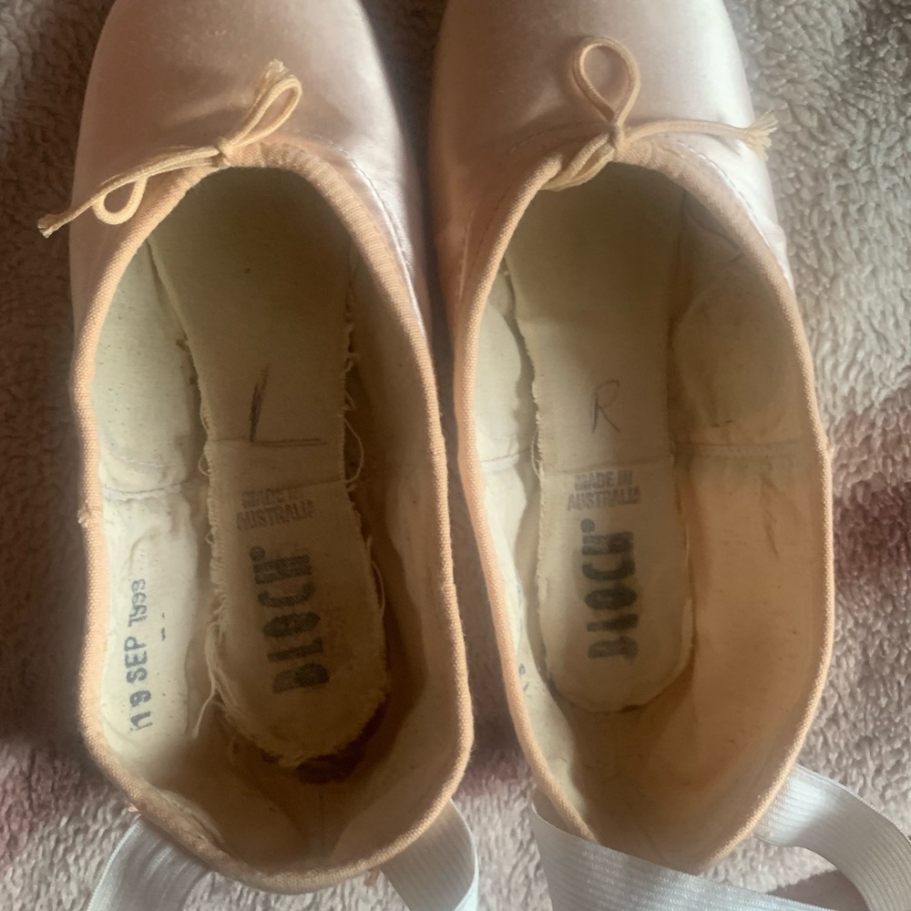Bloch Synergy pointe shoes vintage